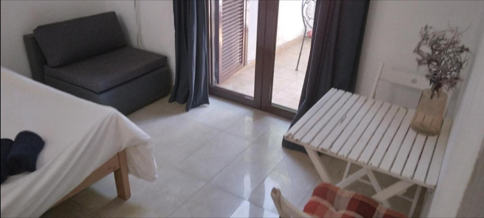 Apartmani Baska S Pogledom Na More Exteriör bild
